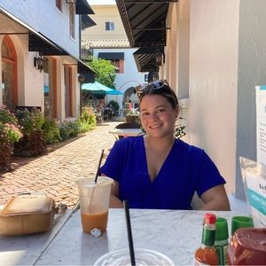 Meet your Posher, Kassandra